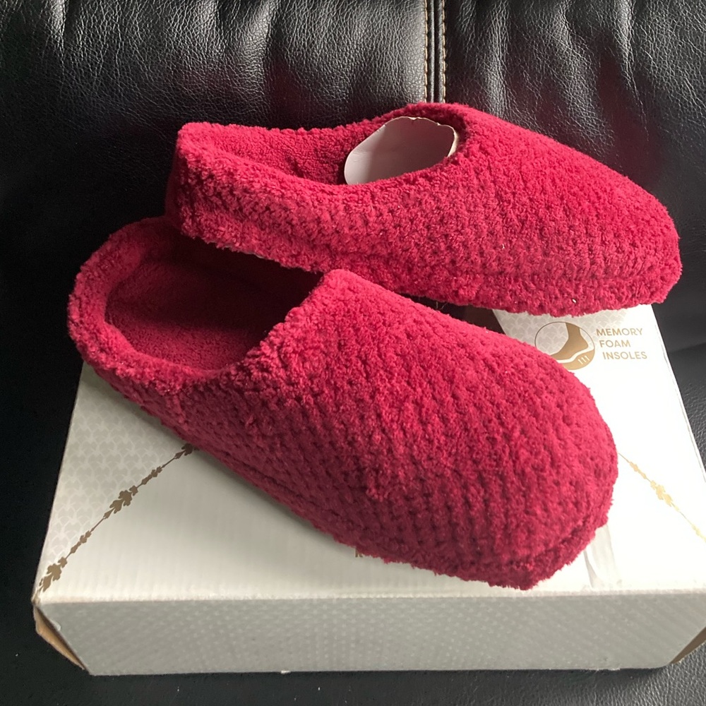 KEF Burgundy Memory Form Slippers